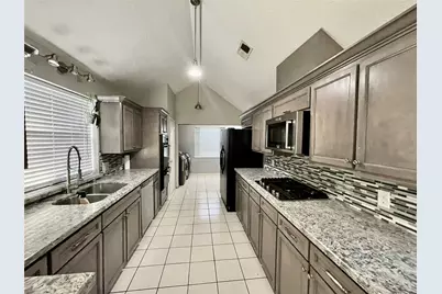 8215 Sean Park Court, Houston, TX 77095 - Photo 7
