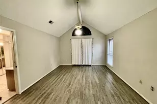 8215 Sean Park Ct, Houston, TX 77095 - Photo 11