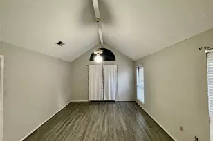 8215 Sean Park Ct, Houston, TX 77095 - Photo 11