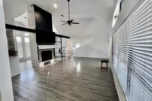 8215 Sean Park Ct, Houston, TX 77095 - Photo 5