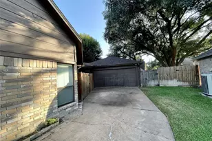8215 Sean Park Ct, Houston, TX 77095 - Photo 17