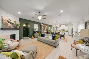 325 Sky Top Dr, Montgomery, TX 77316 - Photo 7
