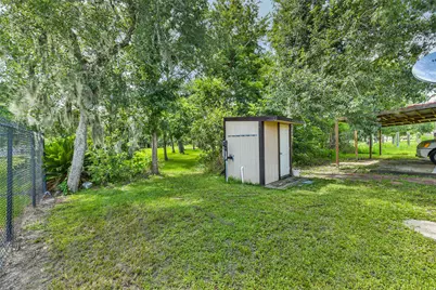 218 Shady Oaks, Alvin, TX 77511 - Photo 5