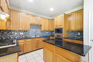 3126 Waters View Dr, Sugar Land, TX 77478 - Photo 21