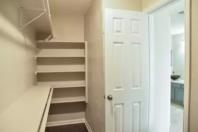 6626 Crystal Point Drive, Katy, TX 77449 - Photo 9