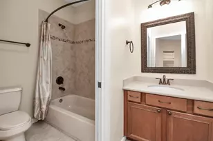 1611 Lynnview Dr, Houston, TX 77055 - Photo 37