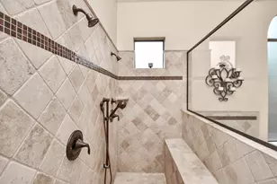 1611 Lynnview Dr, Houston, TX 77055 - Photo 21