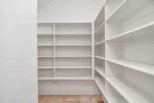 1611 Lynnview Dr, Houston, TX 77055 - Photo 9