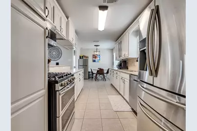 2811 Quincannon Lane, Houston, TX 77043 - Photo 7