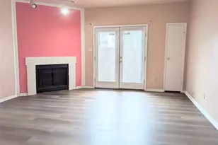 10855 Meadowglen Ln, Houston, TX 77042 - Photo 3