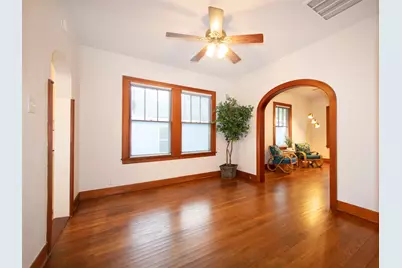 5111 Avenue Q 1/2, Galveston, TX 77551 - Photo 9