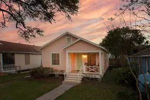 5111 Ave Q 1/2, Galveston, TX 77551 - Photo 3