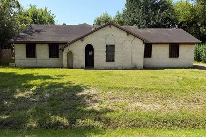 550 E Melville Drive, Crosby, TX 77532 - Photo 1