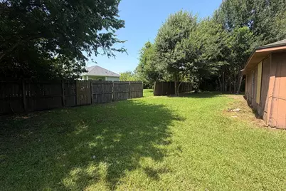 550 E Melville Drive, Crosby, TX 77532 - Photo 5