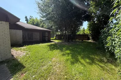 550 E Melville Drive, Crosby, TX 77532 - Photo 3