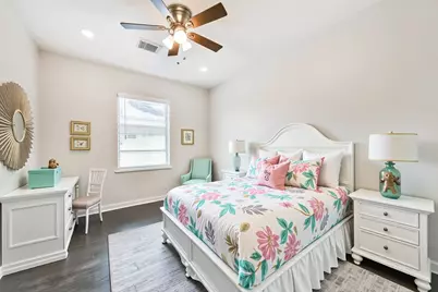 5855 Beldart Street, Houston, TX 77033 - Photo 9