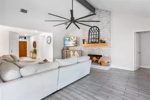 3113 Watercastle Ct, League City, TX 77573 - Photo 5