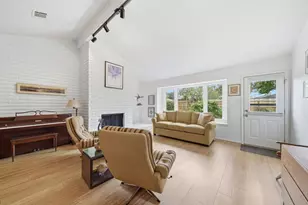 16327 Blackhawk Blvd, Friendswood, TX 77546 - Photo 11