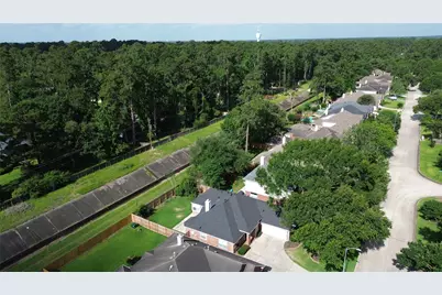 1602 Summer Rain Drive, Houston, TX 77339 - Photo 33