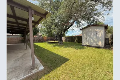 2000 W W Humble Street, Baytown, TX 77520 - Photo 11
