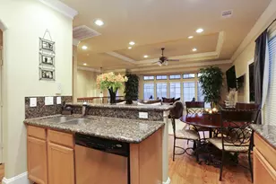 1356 Studer St, Houston, TX 77007 - Photo 9