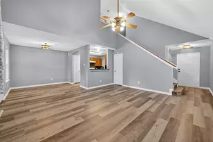 8253 Fuqua Gardens Dr, Houston, TX 77075 - Photo 9