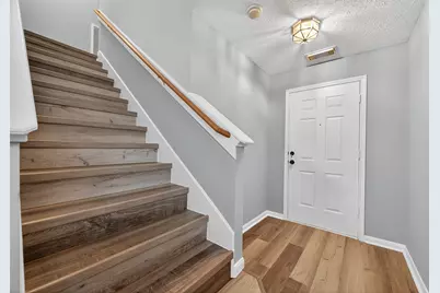 8253 Fuqua Gardens Drive, Houston, TX 77075 - Photo 7