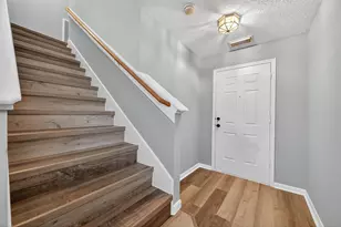 8253 Fuqua Gardens Dr, Houston, TX 77075 - Photo 7