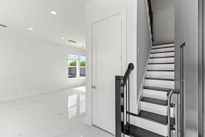 7558 Dyer Street, Houston, TX 77088 - Photo 5