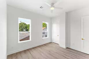 7558 Dyer St, Houston, TX 77088 - Photo 17