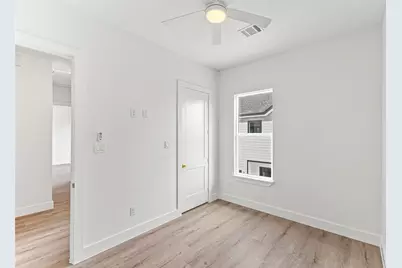 7558 Dyer Street, Houston, TX 77088 - Photo 17