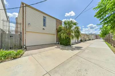 4008 Breakwood Drive, Houston, TX 77025 - Photo 29