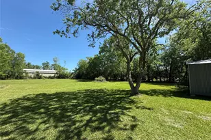 155 County Rd 133, Alvin, TX 77511 - Photo 17