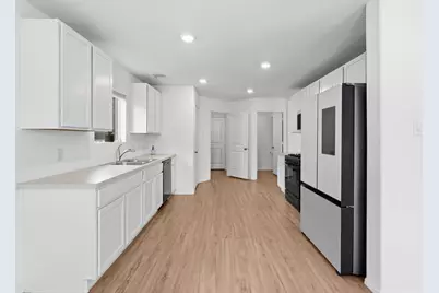 8631 Bar Harbor Drive, Baytown, TX 77521 - Photo 7