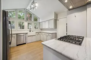 10002 Wickersham Ln, Houston, TX 77042 - Photo 1