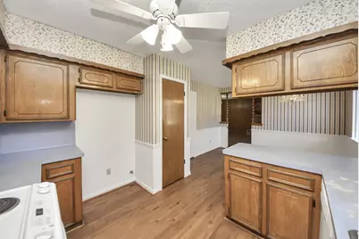 5316 Lorraine Drive, Baytown, TX 77521 - Photo 31