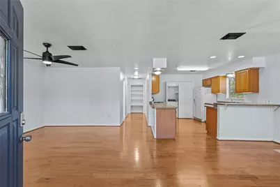 336 Reppert Street #A, Bacliff, TX 77518 - Photo 9