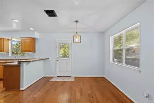 336 Reppert St, Bacliff, TX 77518 - Photo 3