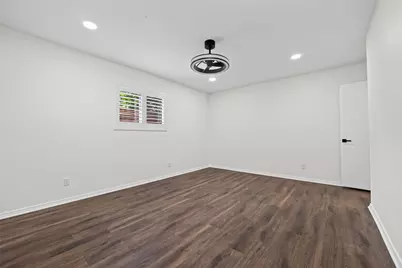 5830 Yarwell Drive, Houston, TX 77096 - Photo 19
