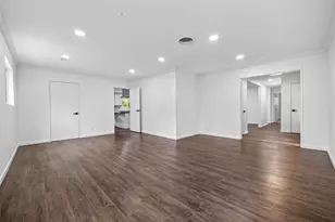 5830 Yarwell Dr, Houston, TX 77096 - Photo 27