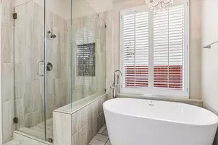 106 W Arbor Camp Cir, Spring, TX 77389 - Photo 17