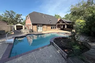 2602 Cloverfield Ct, Pearland, TX 77584 - Photo 5