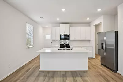 5609 Andesine Drive, Houston, TX 77048 - Photo 9