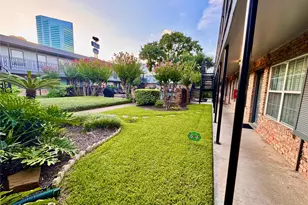 3131 Southwest Fwy, Houston, TX 77098 - Photo 35