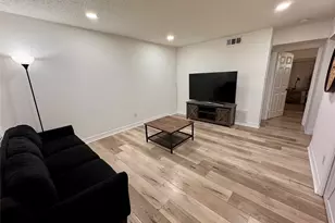3131 Southwest Fwy, Houston, TX 77098 - Photo 9