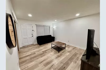 3131 Southwest Freeway #C35, Houston, TX 77098 - Photo 13