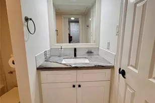 3131 Southwest Fwy, Houston, TX 77098 - Photo 21