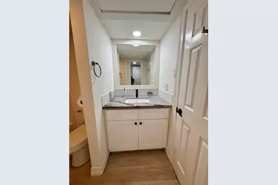 3131 Southwest Freeway #C35, Houston, TX 77098 - Photo 21