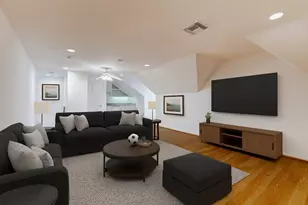 10713 Greenwillow St, Houston, TX 77035 - Photo 9