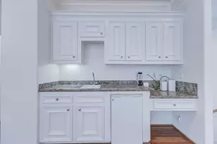 10713 Greenwillow St, Houston, TX 77035 - Photo 27